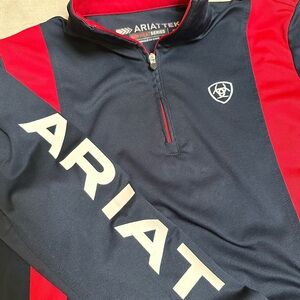 Ariat Sunstopper Team Shirt - EUC, mesh insets on sleeves, flattering fit